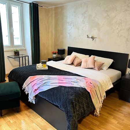 Romeo Apartments Rovigno Екстериор снимка