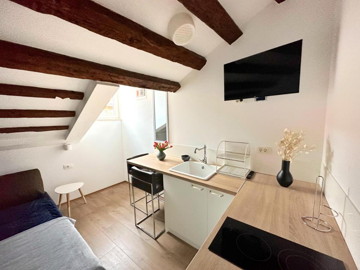 Romeo Apartments Rovigno Екстериор снимка